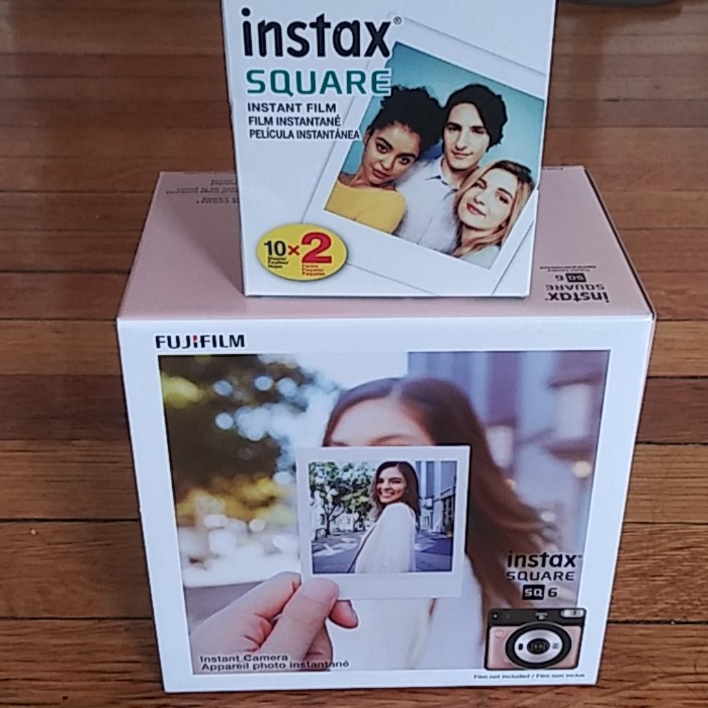 Fujifilm instax square sq6 camera w/ film
